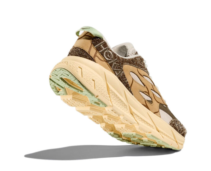 Clifton L Suede ‘Polen de leche de avena’