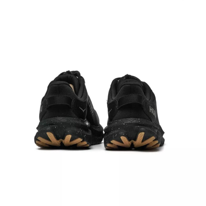 HOKA Kawana 2 ‘Negro’
