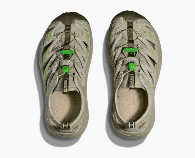 HOKA ONE ONE HOKA Sudadera con capucha esencial HOKA ONE ONE HOKA Sudadera con capucha esencial