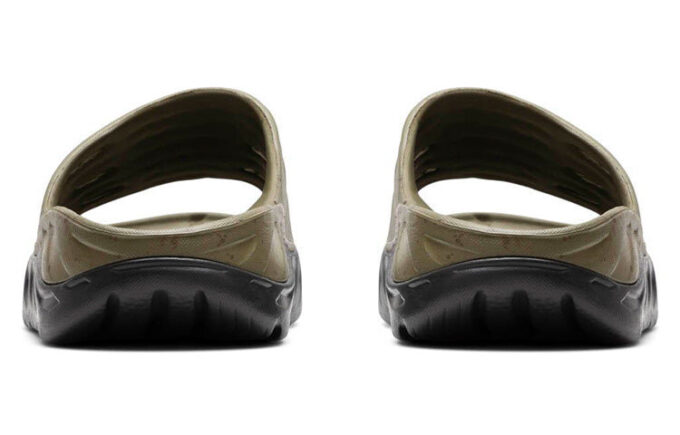 Sandalias HOKA x Bodega Ora Recovery ‘Martini Olive Jet Black’