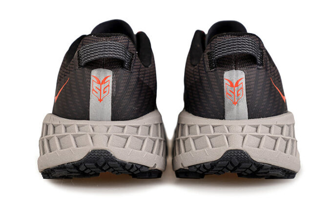 Speedgoat 4 Ancho ‘Gris Gaviota Oscuro’ Speedgoat 4 Ancho ‘Gris Gaviota Oscuro’
